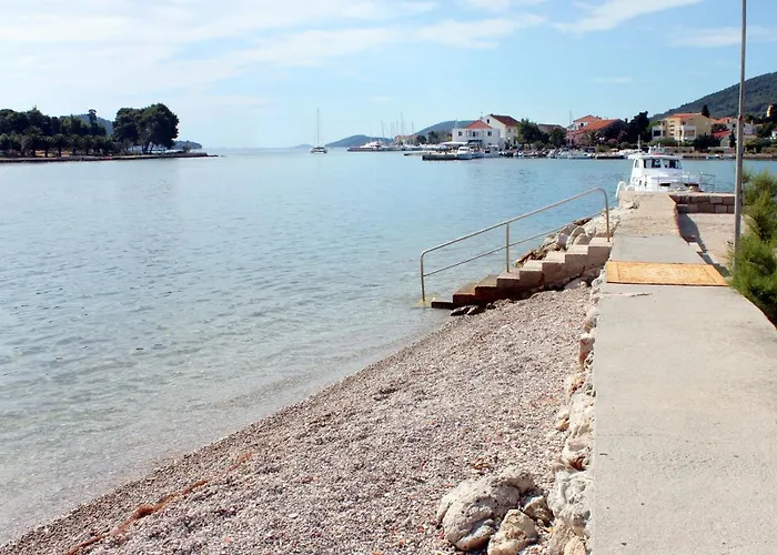 Apartament By The Sea Preko, Ugljan - 20385 Preko