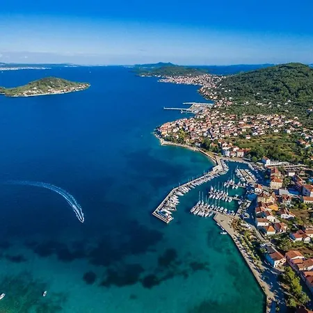 By The Sea Preko, Ugljan - 20385 * Preko