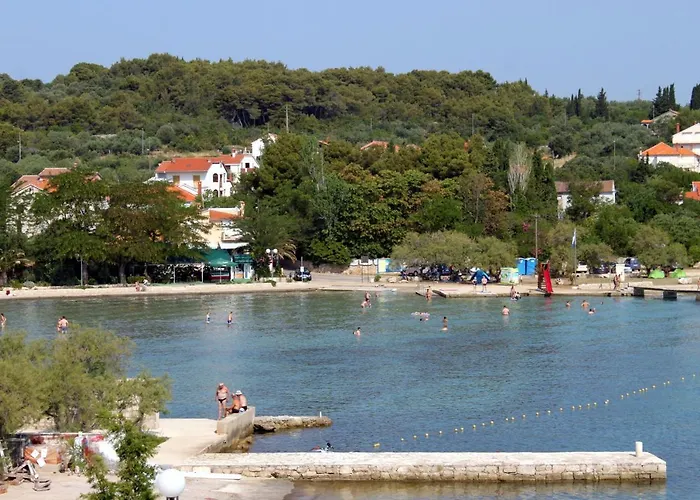 By The Sea Preko, Ugljan - 20385 بريكو