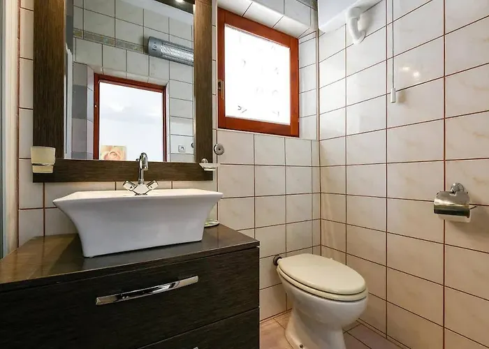 Apartment By The Sea Preko, Ugljan - 20385 Preko